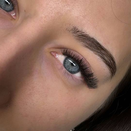 MOELL beauty #zagreb Nadogradnja trepavica Ugradnja volumenskih trepavica