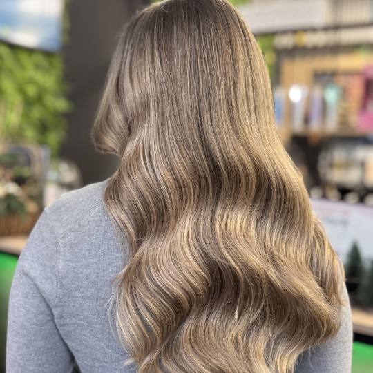 Epic Hair Design #zagreb Ombre, sombre, balayage Balayage - do 50g dekoloranta