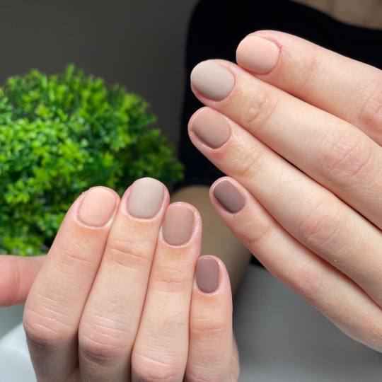 Glow&Go #zagreb Gel lak Trajni lak - S dužina