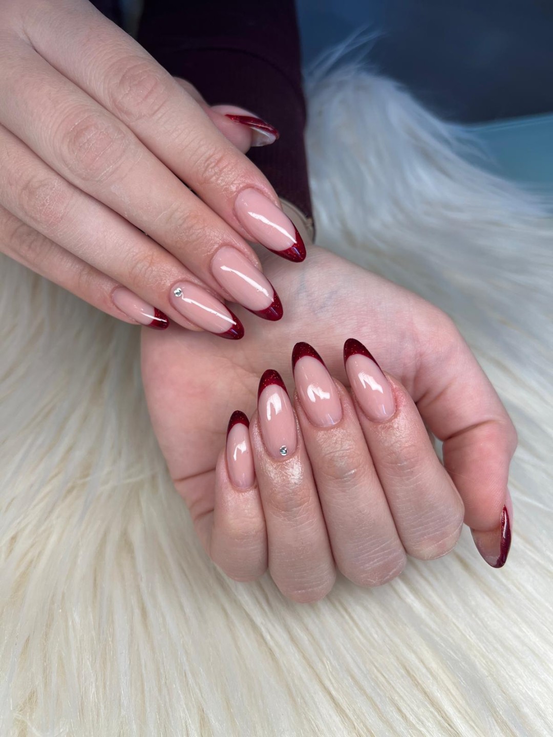 Beauty Centar Miss #zagreb Izlivanje noktiju Izlivanje noktiju gelom - M dužina