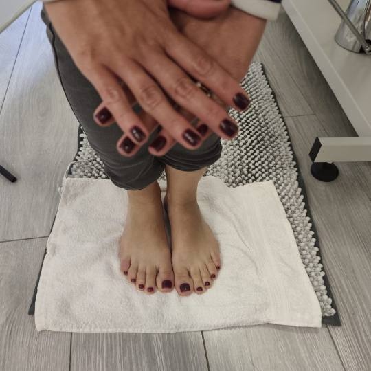 Roses & friends #zagreb Estetska pedikura Pedikura + trajni lak