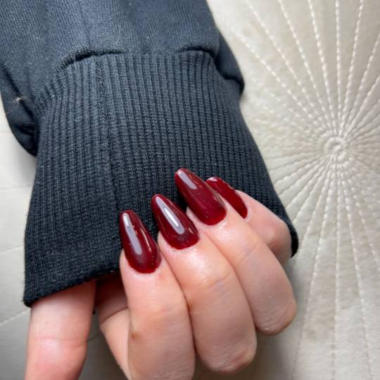 Glow Differently #zagreb Nadogradnja noktiju Ugradnja noktiju - M dužina