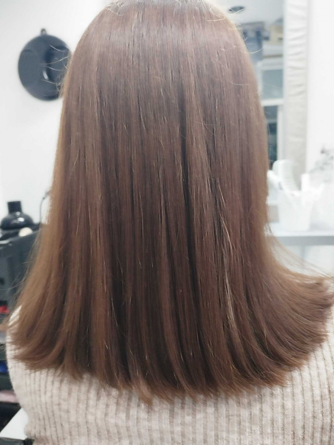 Bojanje cijele dužine + fen frizura- kosa srednje dužine - Silvija, Zagreb Bojanje kose Frizerski saloni Bojanje kose, Zagreb, Črnomerec