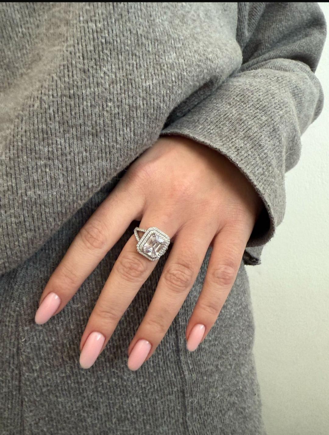 Nadopuna noktiju - M dužina - Style, Zagreb Izlivanje noktiju Nokti Izlivanje noktiju, Zagreb, Gornja Dubrava