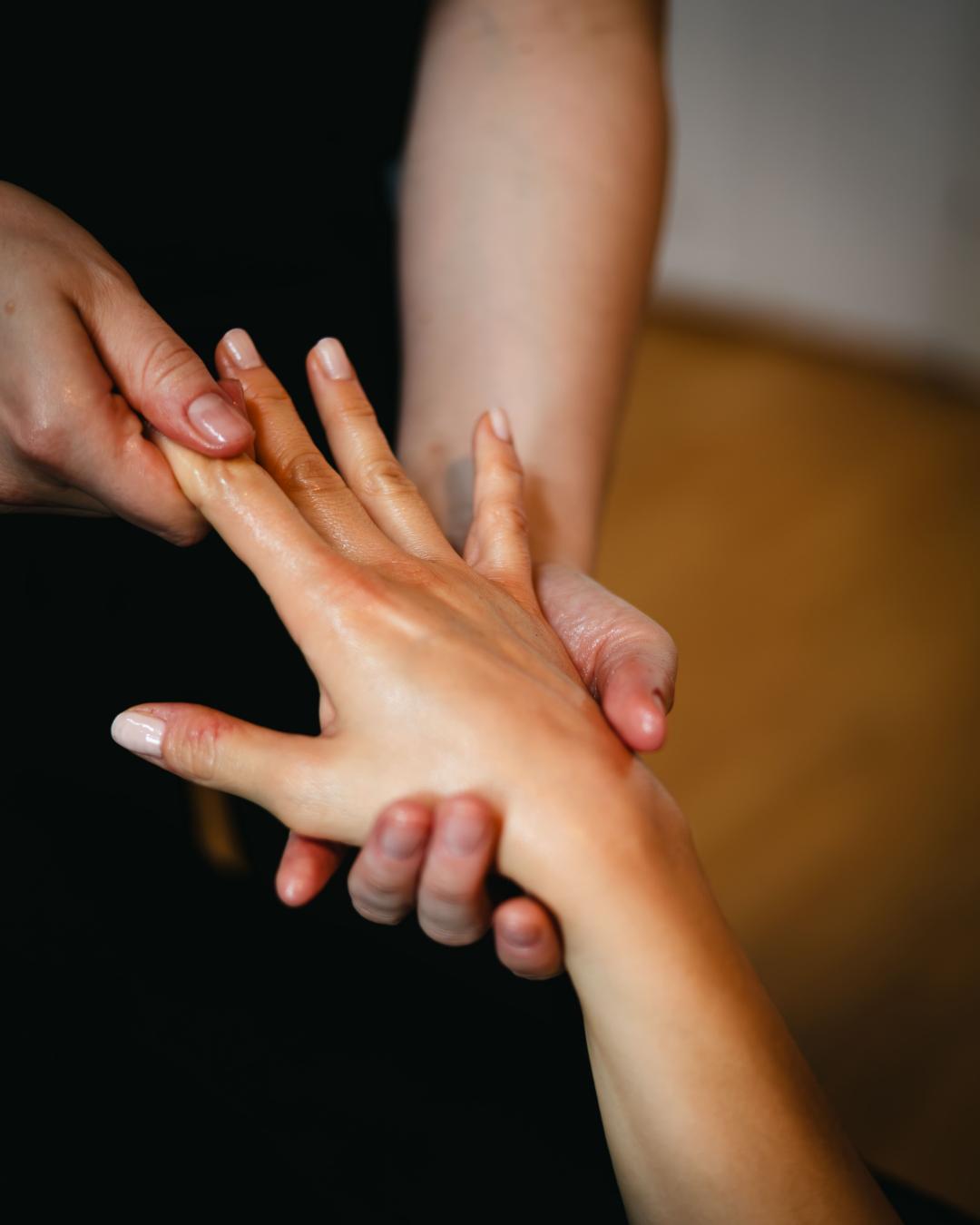 Black Line #zagreb Masaža stopala Masaža stopala / dlanova