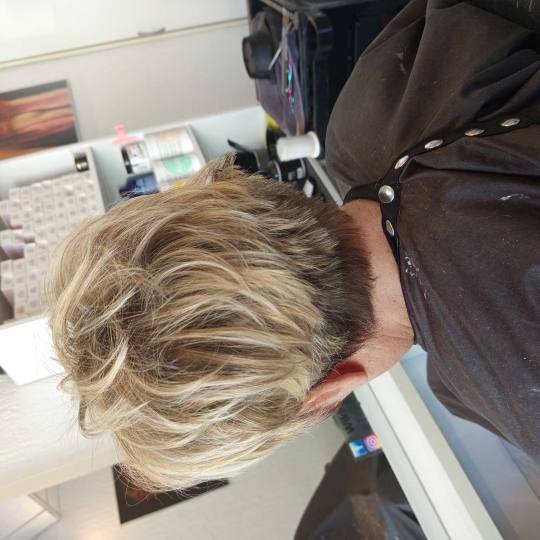 Wikleraj & Frajeraj #zagreb Pramenovi Pramenovi na foliju - kratka kosa