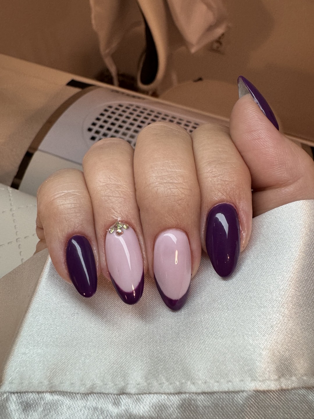 Stellaria beauty studio #velika-gorica Ukrašavanje noktiju French crtani