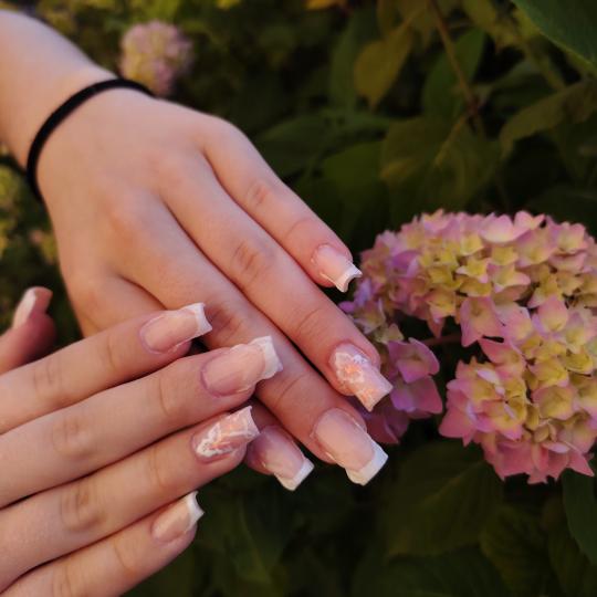Empire Nails #zagreb Ukrašavanje noktiju Srednji nail art