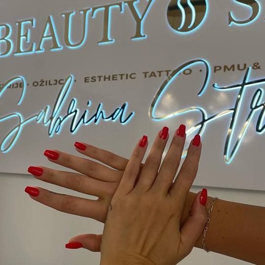 SABRINA STRIJA BEAUTY & SPA #zagreb Manikura Manikura + trajni lak