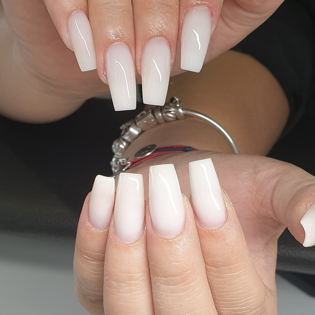 Nail service #zagreb Izlivanje noktiju Nadopuna noktiju - M dužina