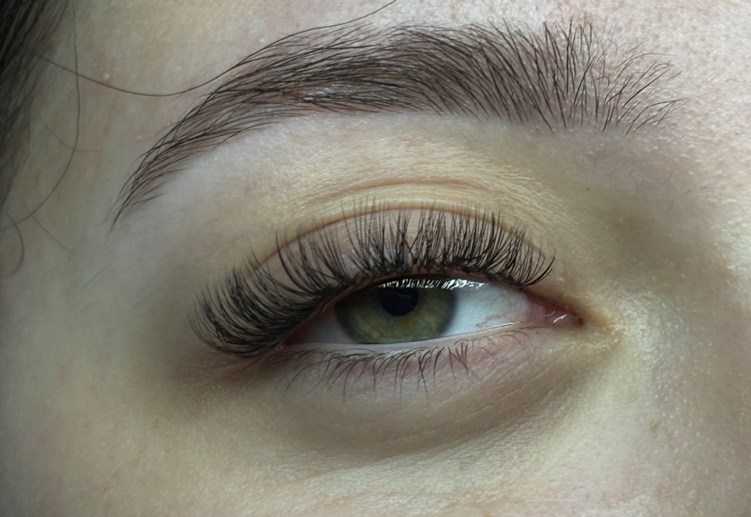 Sis Beauty Room #zagreb Nadogradnja trepavica Ugradnja volumenskih trepavica