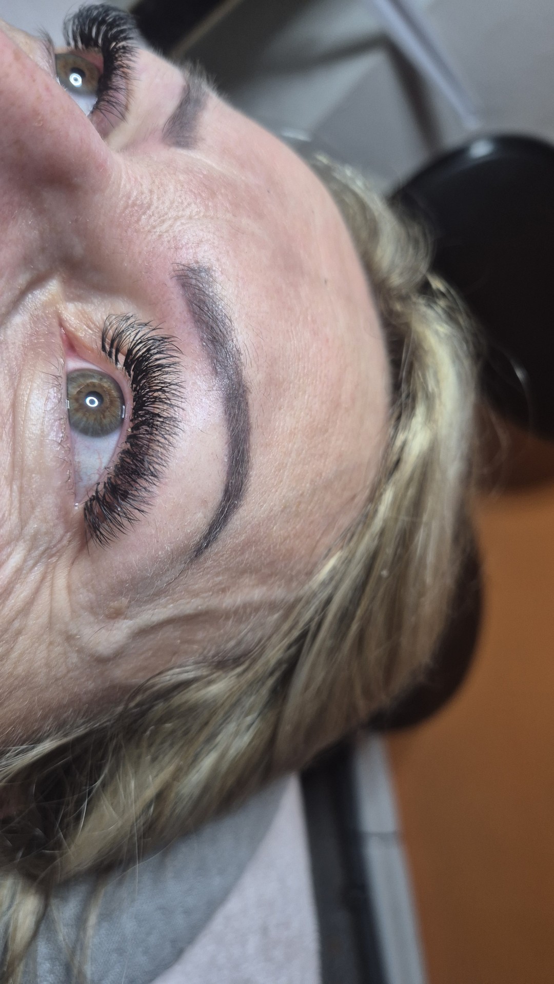 Studio Extreme #zagreb Nadogradnja trepavica Nadopuna volumenskih trepavica - do 3 tjedna