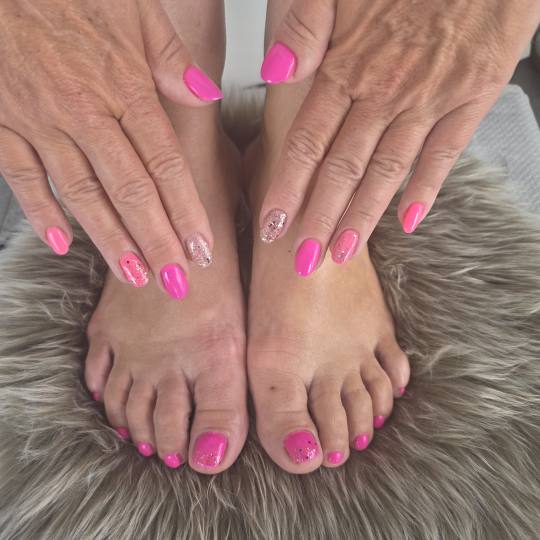 Aura - Zagreb #zagreb Manikura Trajni lak + manikura