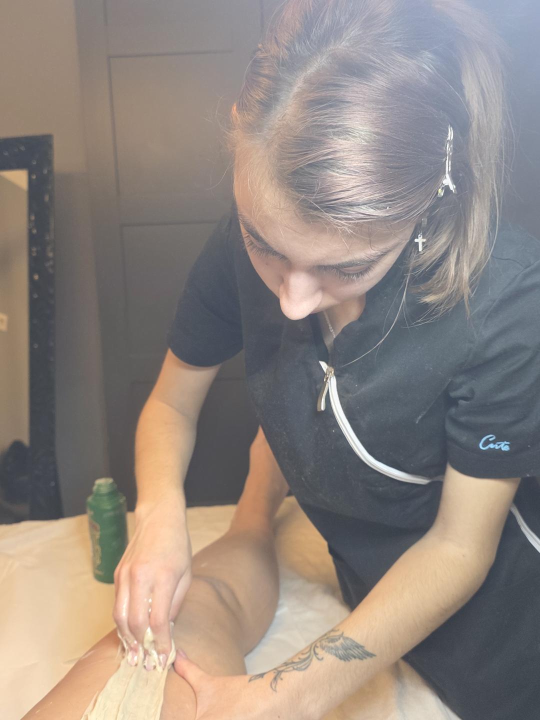 Queen Studio #zagreb Depilacija šećernom pastom Depilacija natkoljenica šećernom pastom - za dame