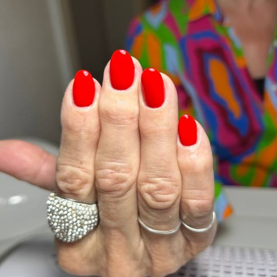 Glow Differently #zagreb Manikura Manikura + trajni lak