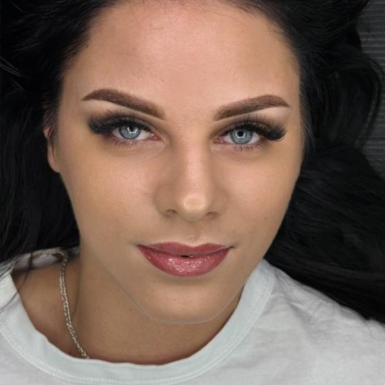 Le Luxe by Janet usluga