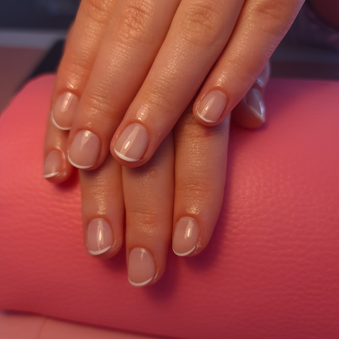 Beauté #zagreb Gel lak Trajni lak - ruke