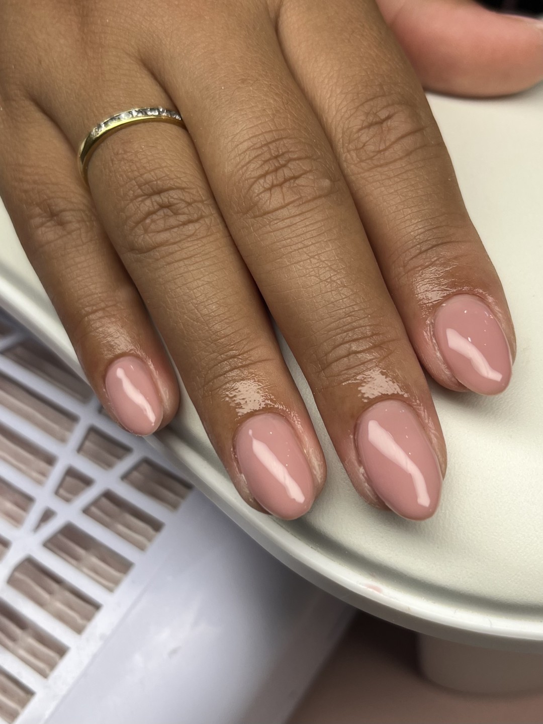 Mia’s Beautique #zagreb Manikura Gradivni trajni lak - ruke