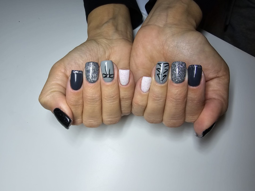 House of Beauty #zagreb Izlivanje noktiju Nadopuna / korekcija noktiju - M dužina