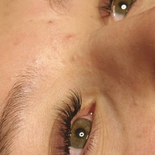 Beauty centar Marilyn #velika-gorica Nadogradnja trepavica Klasična ugradnja trepavica - 1 na 1