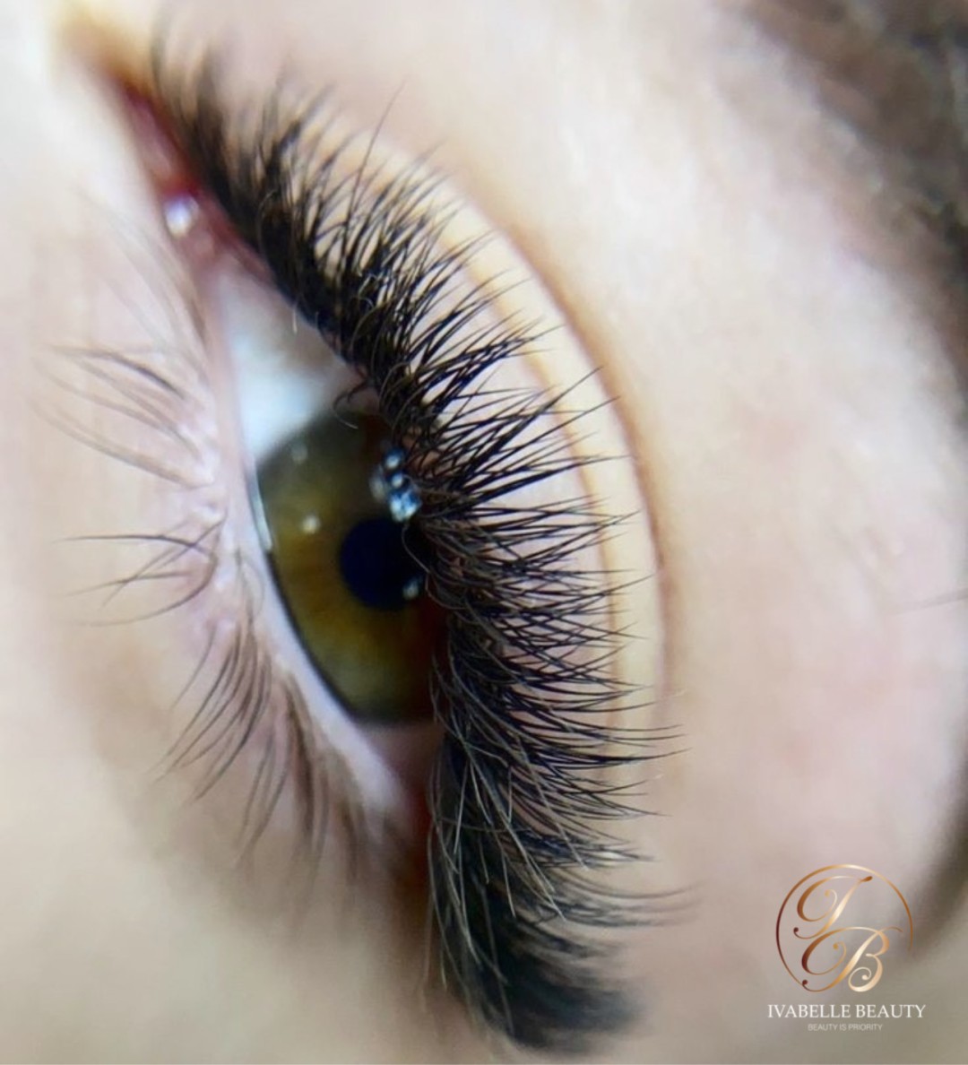 IvaBelle beauty #zagreb Nadogradnja trepavica Nadopuna volumenskih / hibridnih trepavica - do 2 tjedna