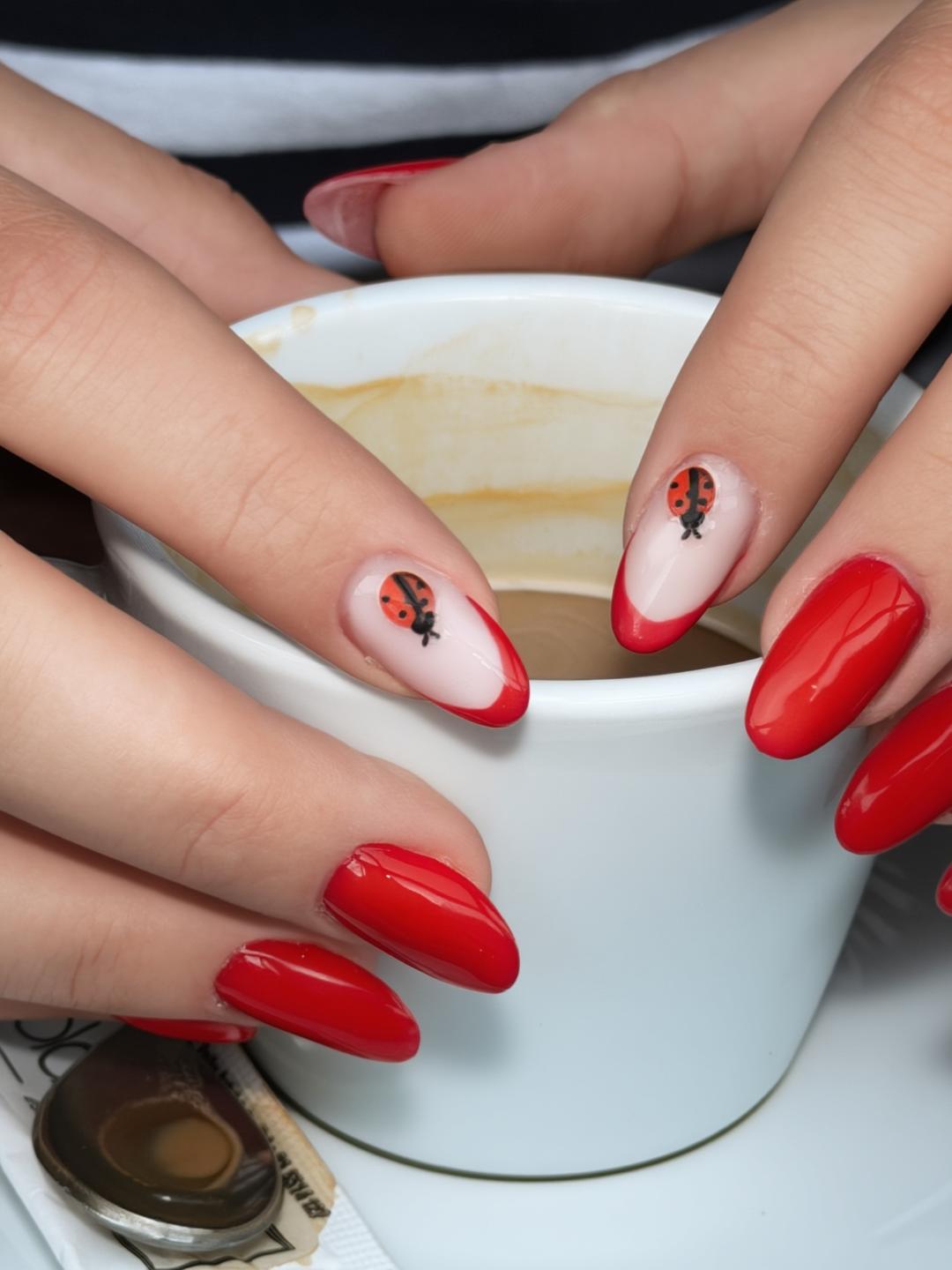 Nadopuna noktiju - M dužina - LoveGlam beauty studio, Zagreb Izlivanje noktiju Nokti Izlivanje noktiju, Zagreb, Donji grad - Centar