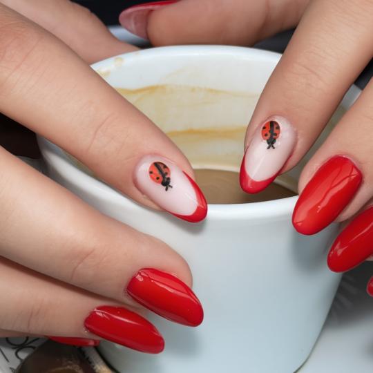 LoveGlam beauty studio #zagreb Izlivanje noktiju Nadopuna noktiju - M dužina