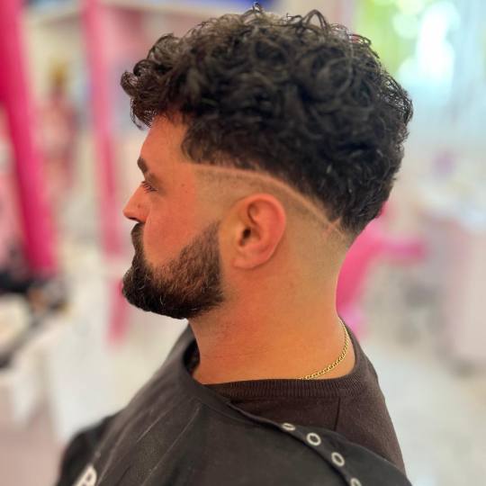 Beauty Studio Amina #zagreb Muško šišanje Muško šišanje Muško šišanje :)