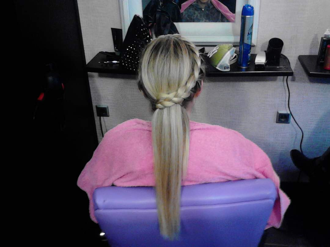 Studio HM #zagreb Feniranje i stiliziranje Fen frizura - duga kosa