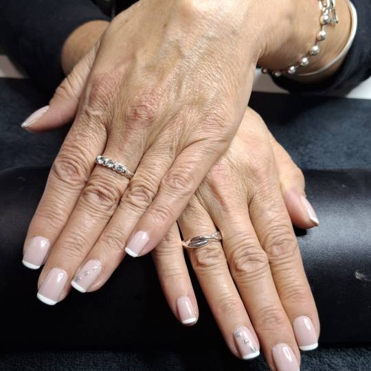 MM Beauty Studio usluga