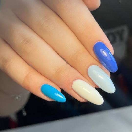 Doll House #zagreb Nadogradnja noktiju Nadopuna noktiju - M dužina