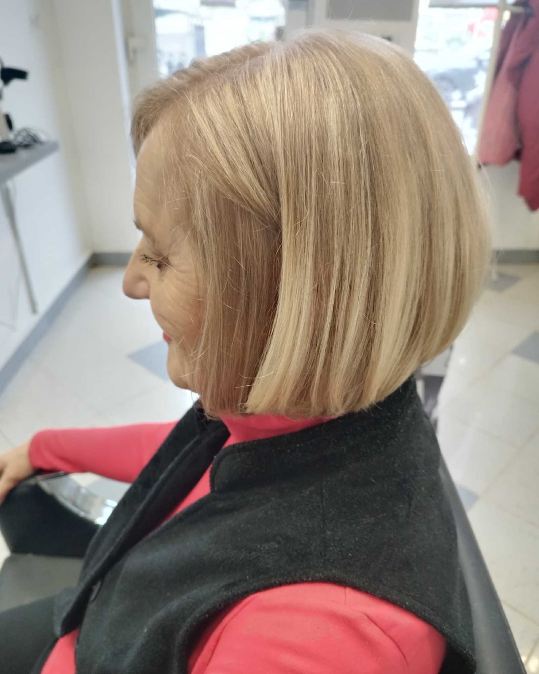 Silvija #zagreb Pramenovi Pramenovi na foliju + fen frizura + šišanje - kratka kosa