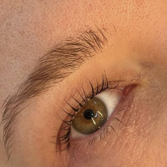 Mia’s Beautique usluga