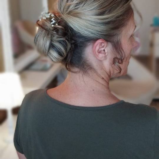 Hairlookboutique #zagreb Svečane i frizure za svadbu Svečana frizura - poluduga kosa