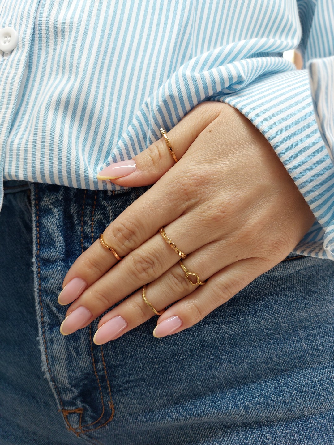 Ugradnja šablonama M - JOY Beauty Touch, Zagreb Nadogradnja noktiju Nokti Nadogradnja noktiju, Zagreb, Trešnjevka – jug