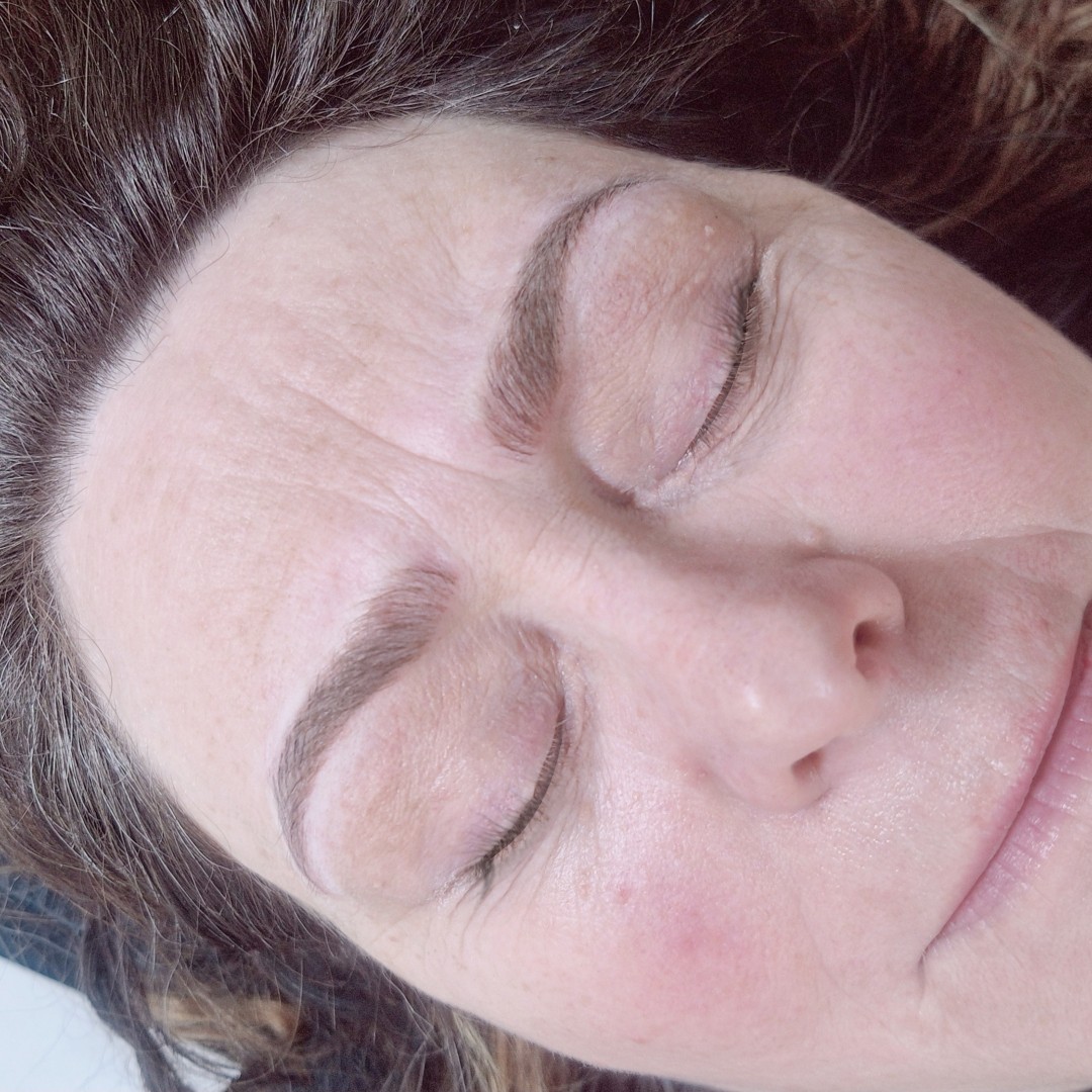 TLS #zagreb Trajna šminka Microblading obrva - za dame