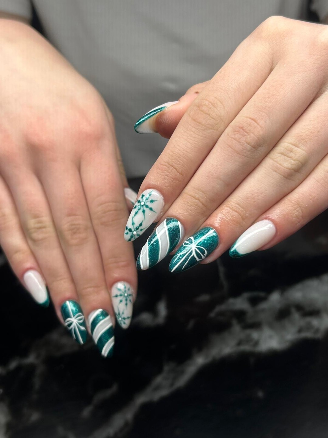 Miris, dodir i osmijeh #krapina Ojačavanje noktiju Geliranje noktiju - M dužina