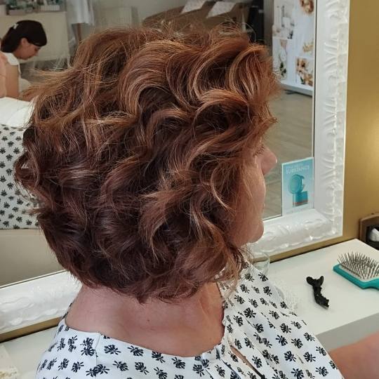 Hairlookboutique #zagreb Feniranje i stiliziranje Valovi - poluduga kosa