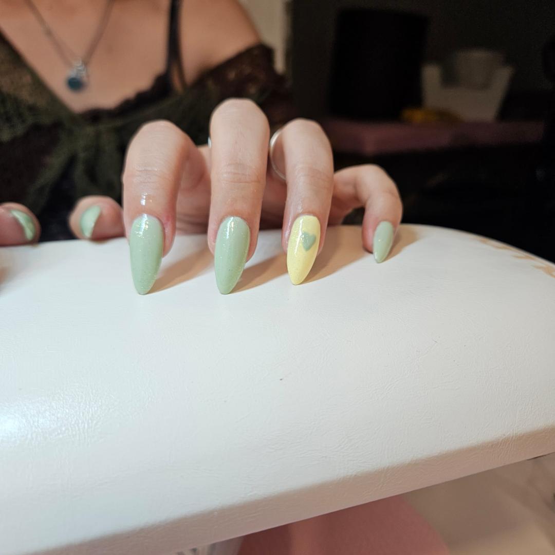 Manikura + ugradnja soft gel tipsi 90' - Moje vrijeme, Zagreb Manikura Nokti Manikura, Zagreb, Trnje