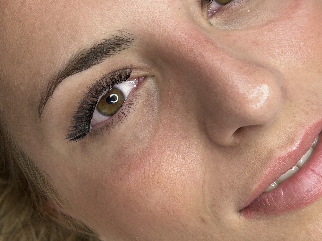 Ugradnja mega volumena - Zen Spot, Zagreb Nadogradnja trepavica Lice Nadogradnja trepavica, Zagreb, Stenjevec