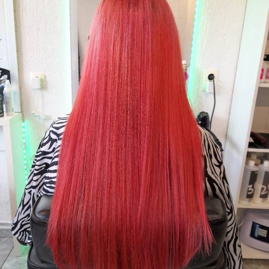 Wikleraj & Frajeraj #zagreb Bojanje kose Bojanje cijele dužine trajnom bojom - jako duga kosa