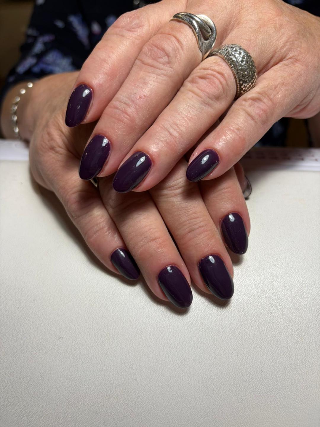 Glow Differently #zagreb Ojačavanje noktiju Ojačavanje prirodnih noktiju gelom