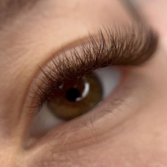 Katina Beauty Lounge #zagreb Trepavice Ugradnja trepavica - light volumen