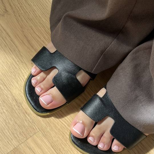 Mia’s Beautique #zagreb Manikura Gradivni trajni lak - ruke