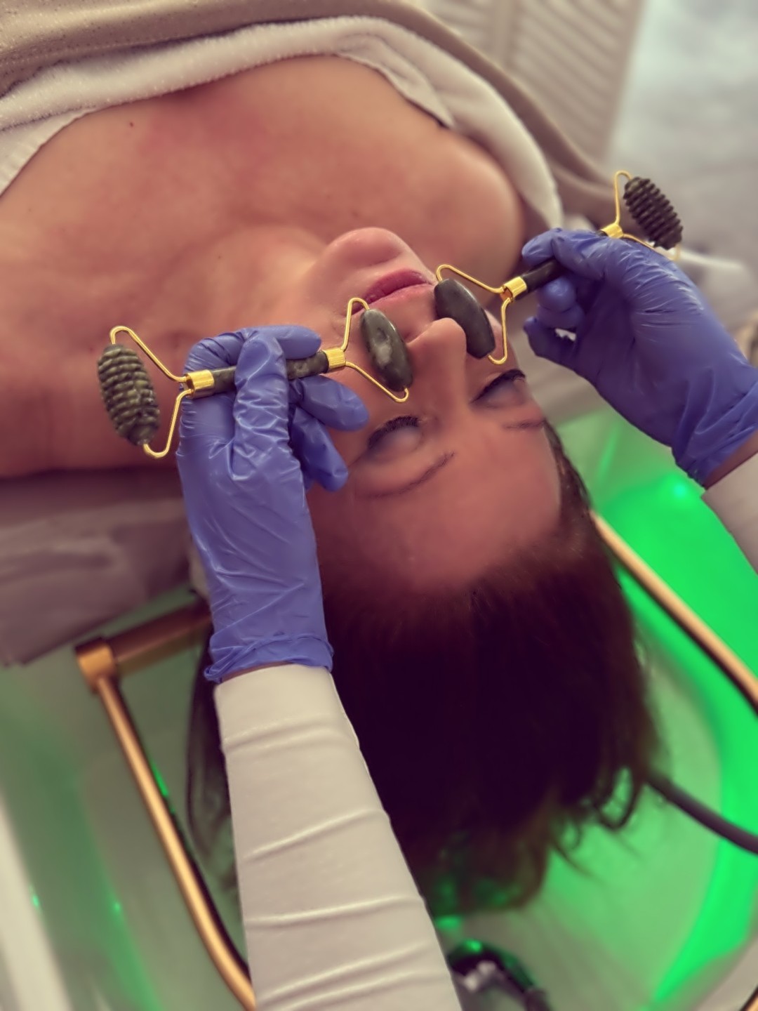 Medusa #osijek Masaža lica Gua Sha + ručno modeliranje lica