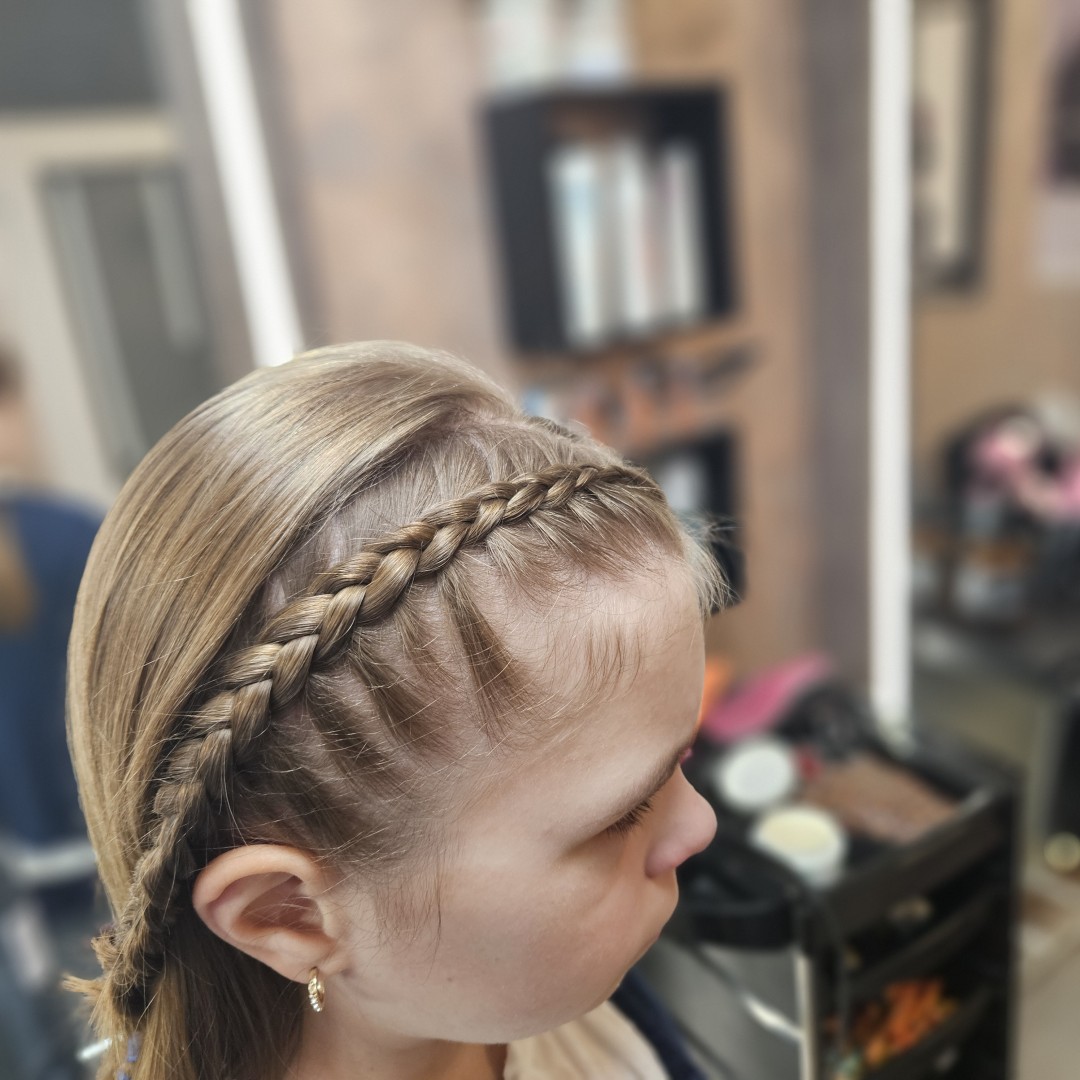 Mary 2M #zagreb Pletenice, kike, punđe Pletenica - jedna