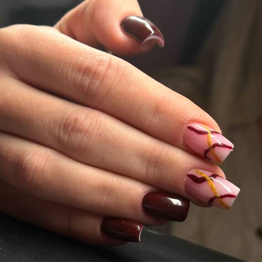 Femme Fatale #zagreb Korekcija noktiju Korekcija noktiju - M dužina