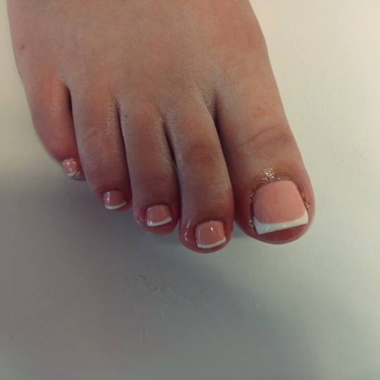 Medusa #osijek Estetska pedikura Estetska njega stopala + trajni lak Estetska njega stopala& trajni 