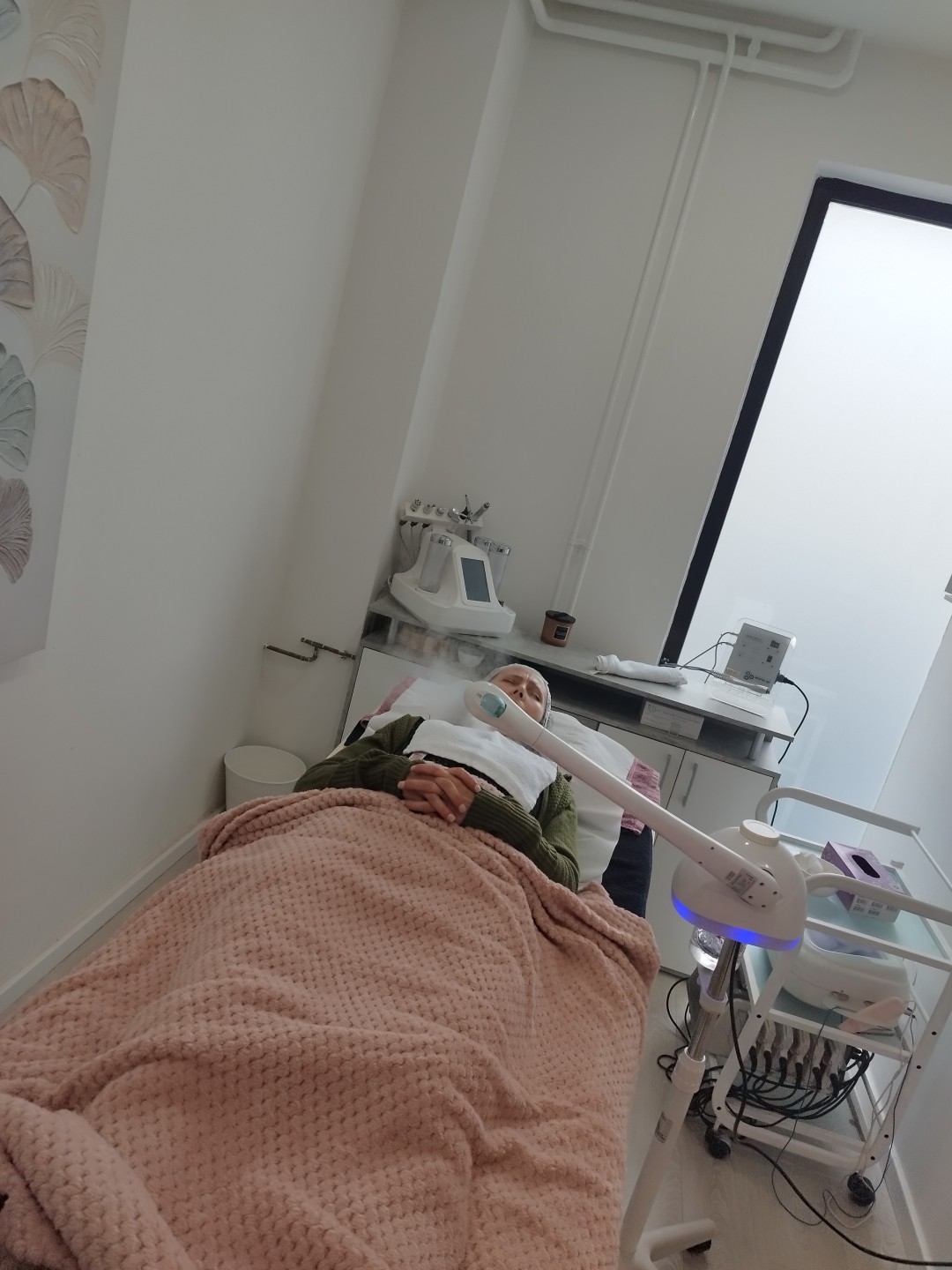 Power Retinol tretman njege lica - LM Beauty Studio, Zagreb Tretman lica Lice Tretman lica, Zagreb, Gornja Dubrava