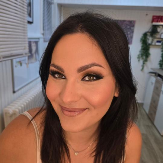 TLS #zagreb Make-up / šminkanje Profesionalno šminkanje + umjetne trepavice - za dame Make up za s